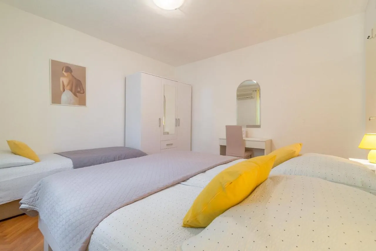 Apartments Tolic Biograd Na Moru