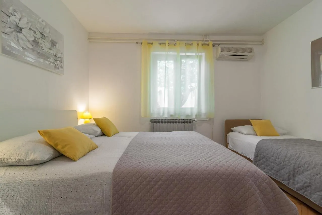 Apartments Tolic Biograd Na Moru