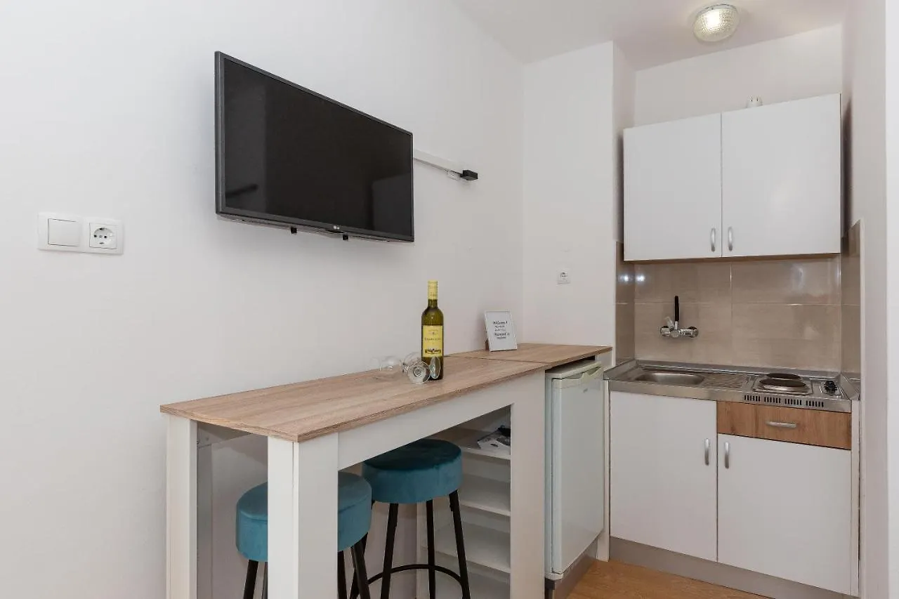 Apartments Tolic Biograd Na Moru