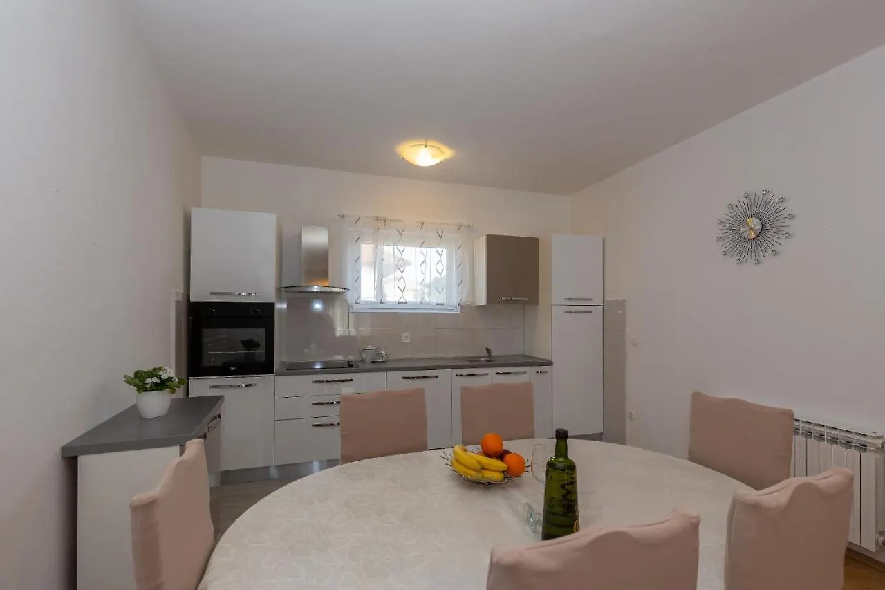 Apartments Tolic Biograd Na Moru