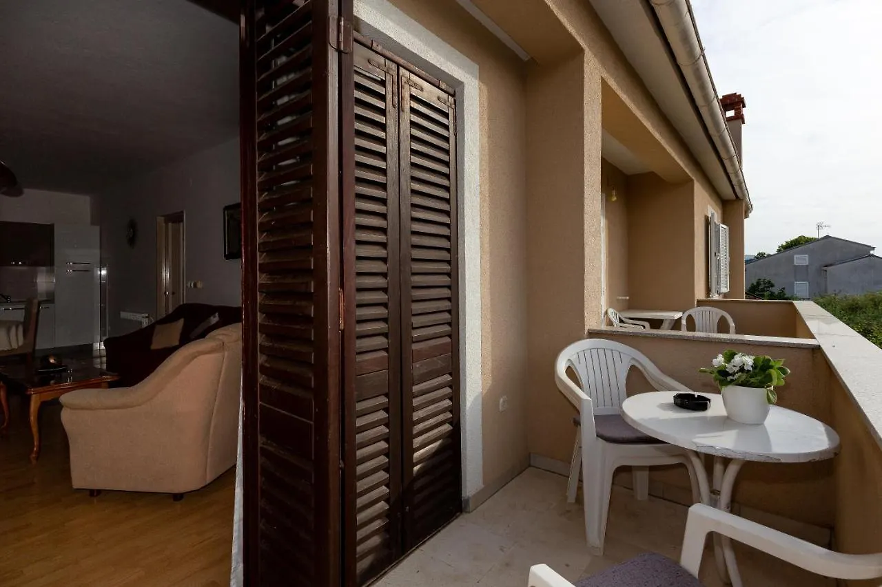 Apartments Tolic Biograd Na Moru