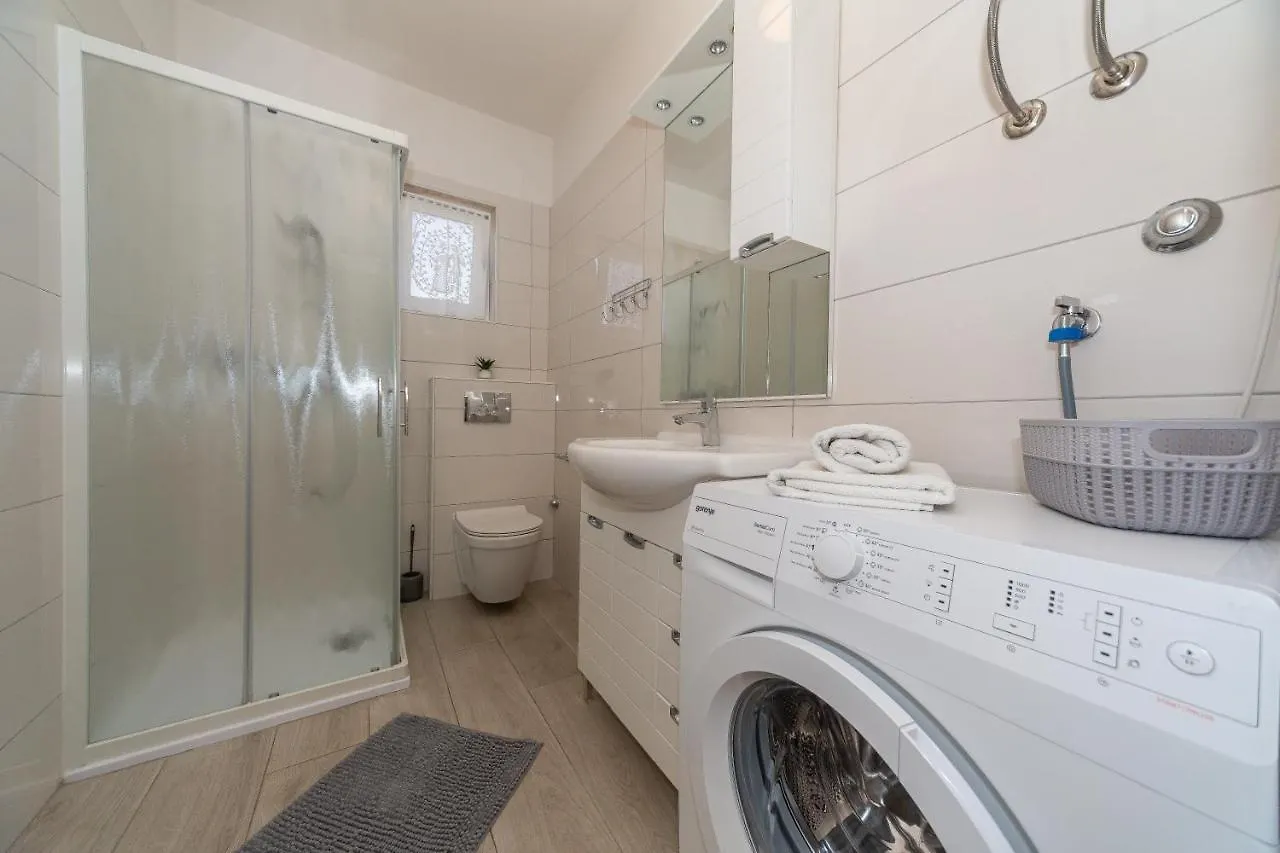Apartments Tolic Biograd Na Moru