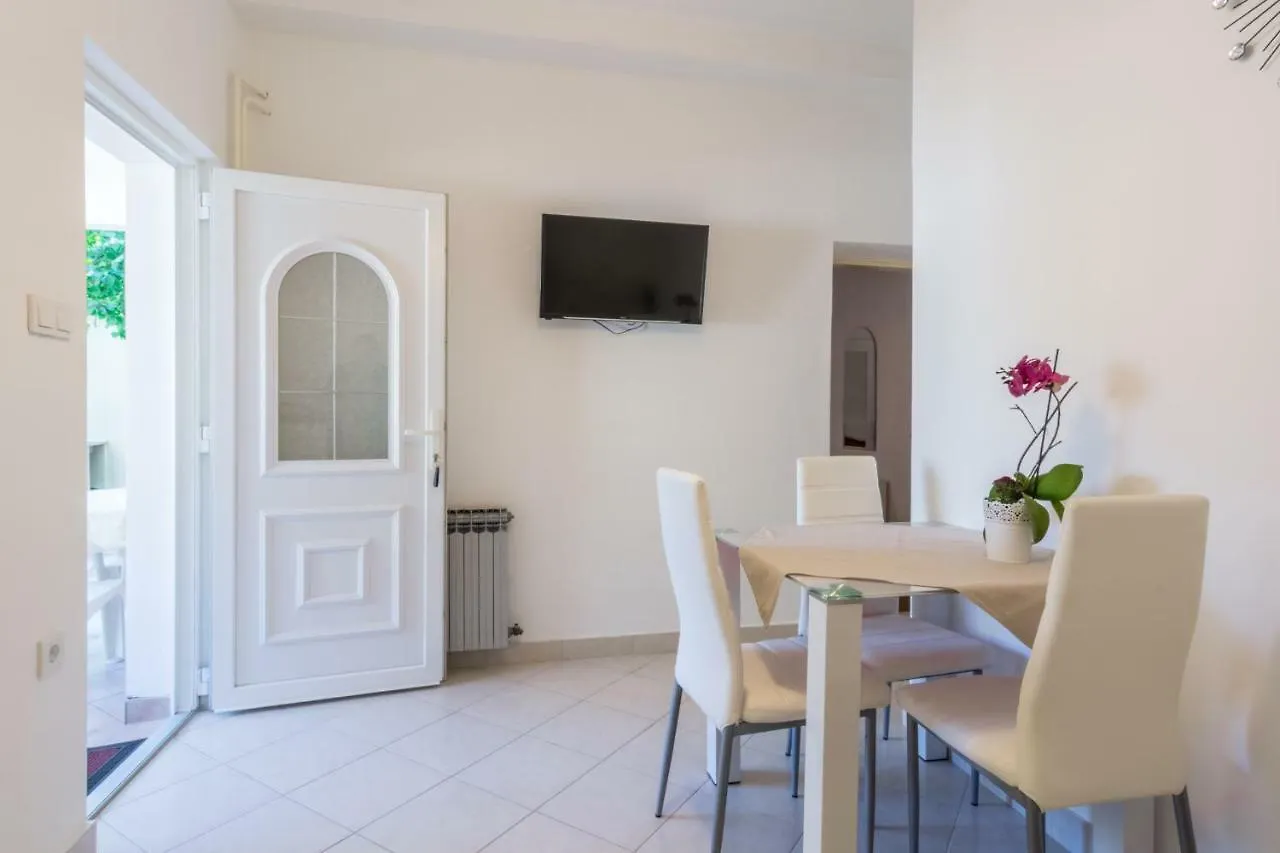 Apartments Tolic Biograd Na Moru