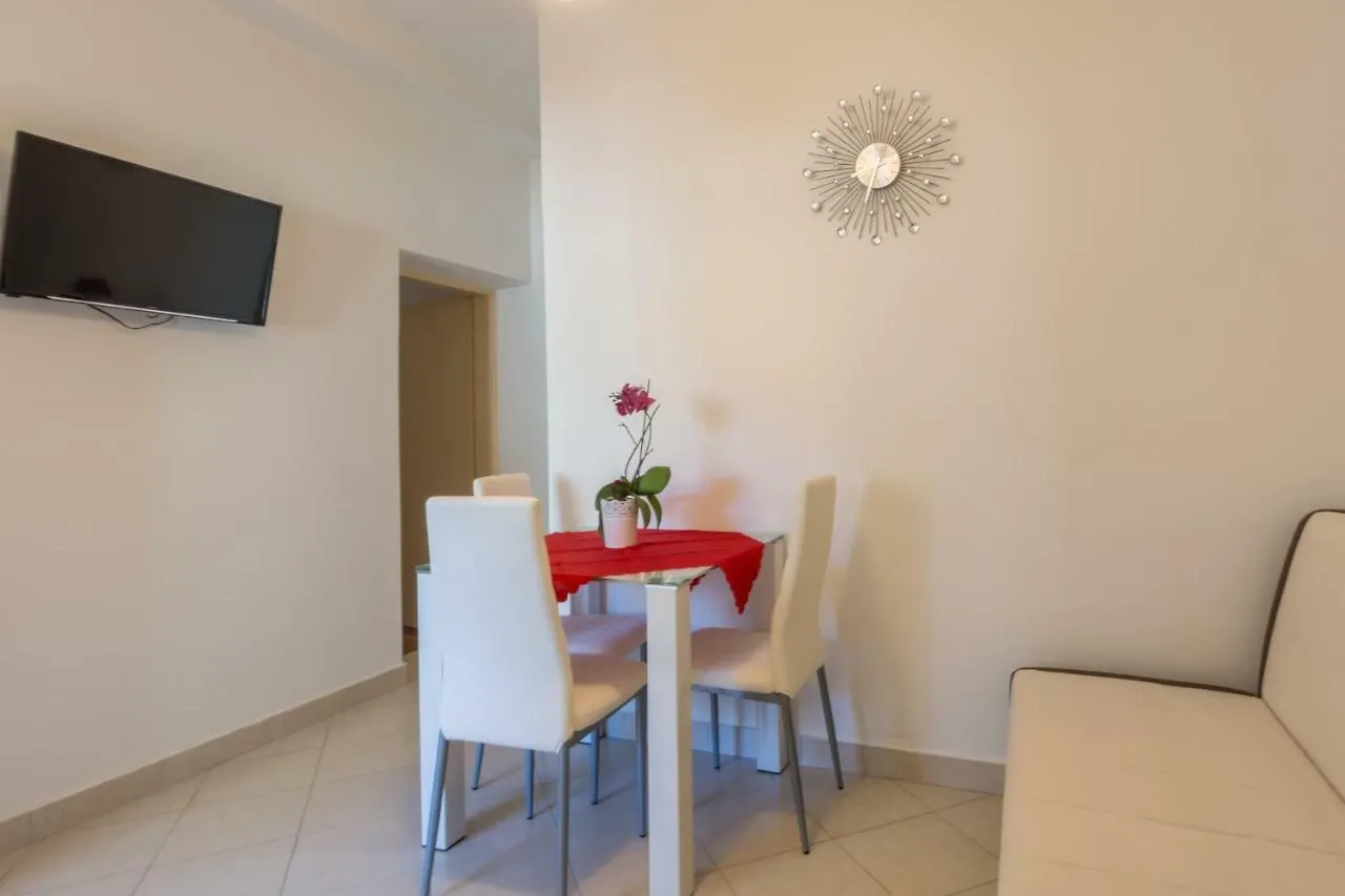 Apartments Tolic Biograd Na Moru